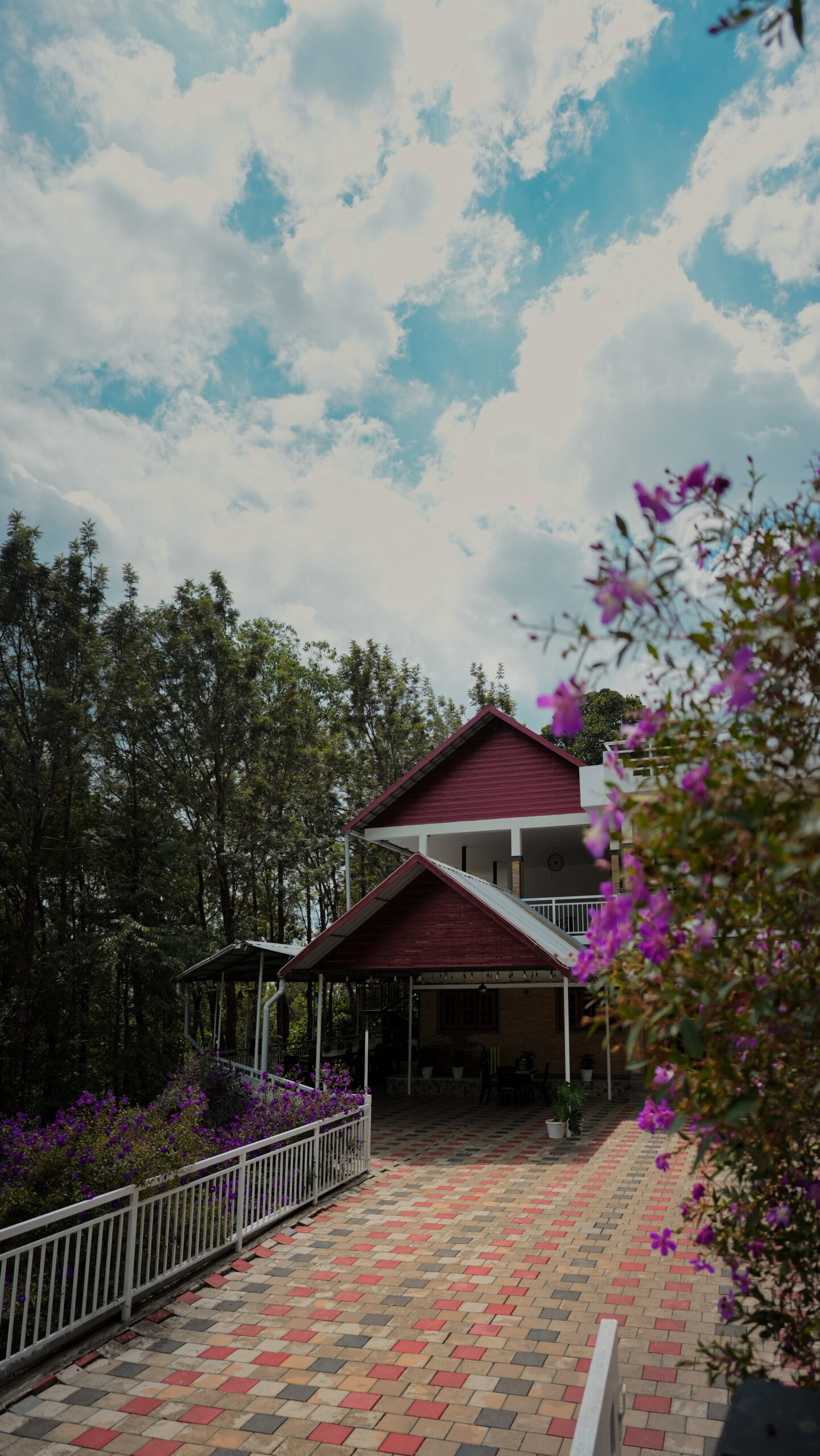 PRIVATE HOLIDAY HOME IN MUNNAR